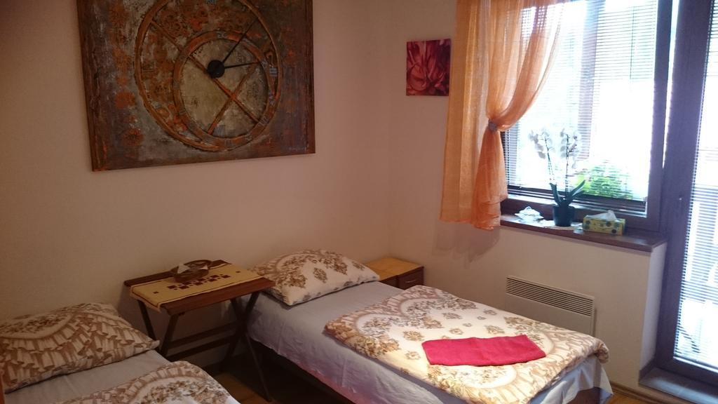 Fatrapark 1 U Sovicky Studio, Kuchynka, Kupelna,S Balkonom Gratis Parkovanie V Podzemnej Garazi Ружомберок Экстерьер фото
